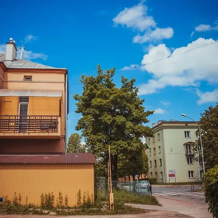 Nocleg W Krosnie Przy Kolejowej Krosno Exterior photo